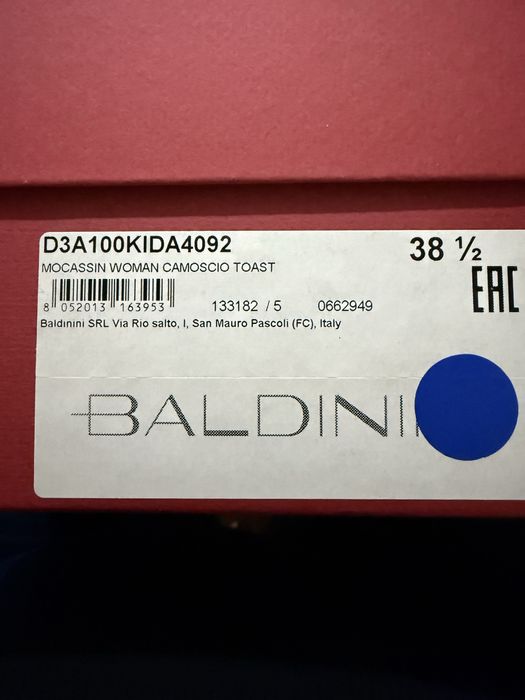 Продам женские туфли. Италия