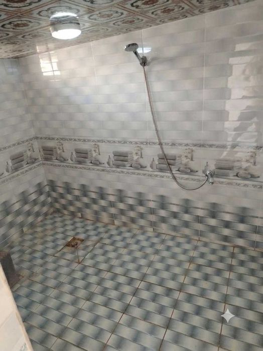 Hovli sotiladi, hamma sharoitlari bor tayyor