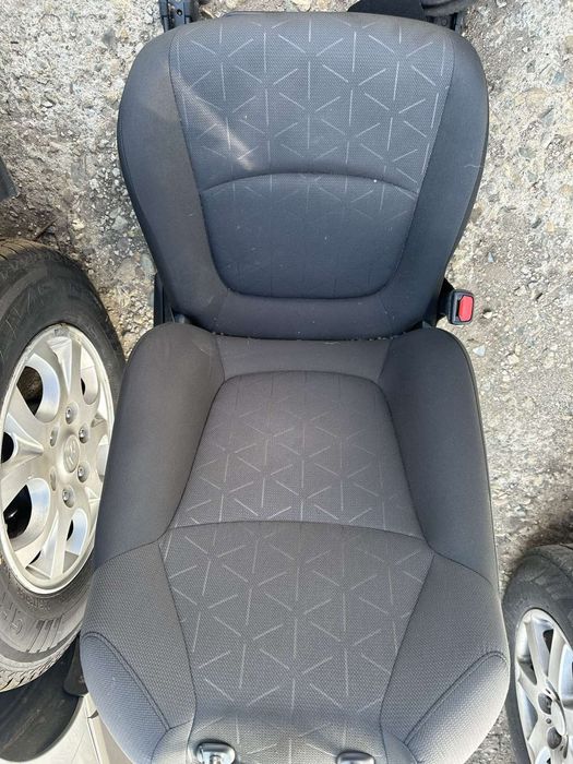 Седалки за Toyota RAV4 и за Toyota C-HR