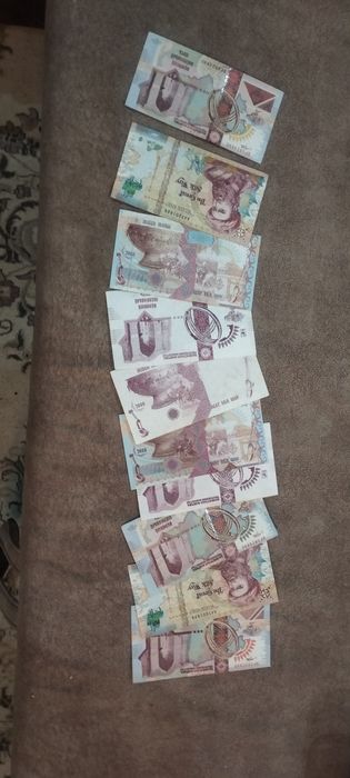 Продам монеты и купюры.