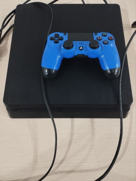 Playstation 4 slim