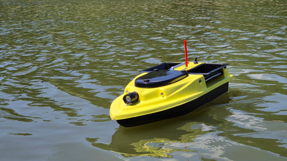 Navomodel Plantat DELFIN Clasic din Fibră 14,8V– Pachet Fără Acumulator