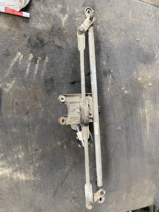 Ansamblu StergatoareMercedes ML W163 Pret 300 lei