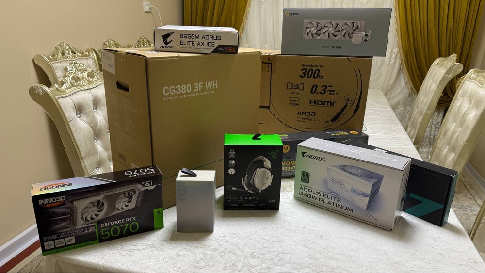 Топовый Белый Игровой ПК (Ryzen 7 7800X3D / RTX 5070 / 32GB DDR 5 / …