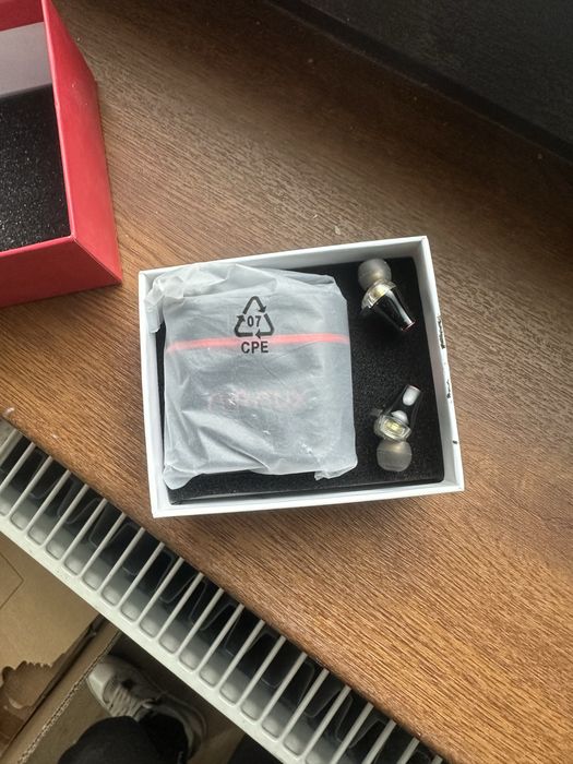 BlitzWolf AirAux AA-UM5 true wireless earbuds