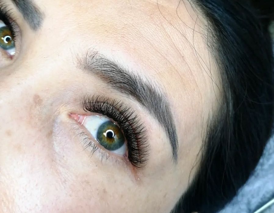 Наращивание ресниц - от 6500 любой объем