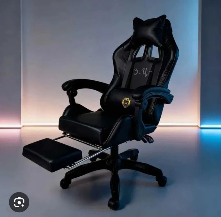 Геймърски стол с масаж и поставка за крака