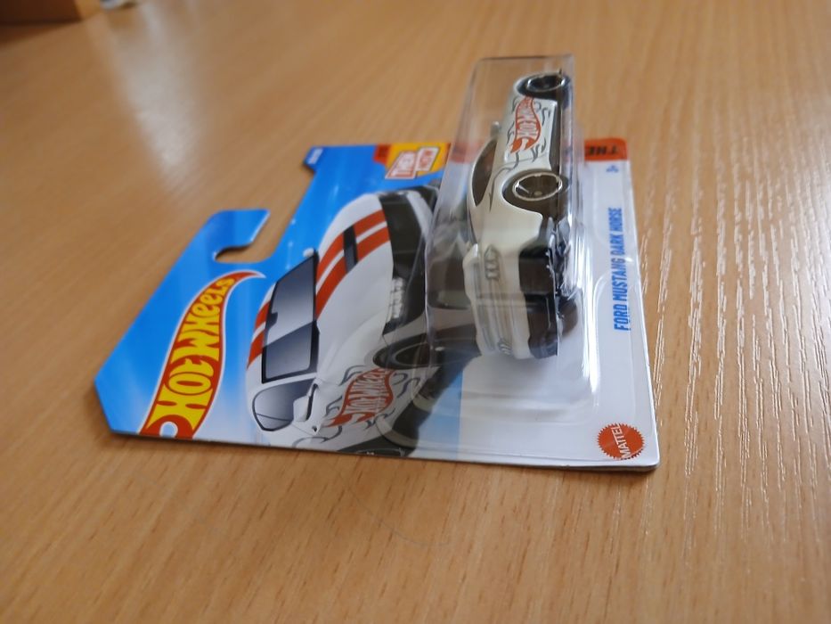 Ford Mustang Dark Horse