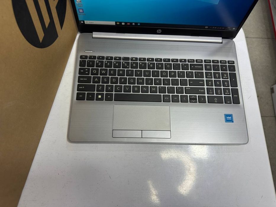 HP office noutbuk holati ideal ddr4 4/1000gb