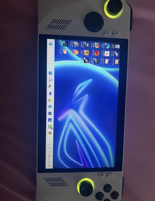 Vand consola Asus Rog Ally Z1