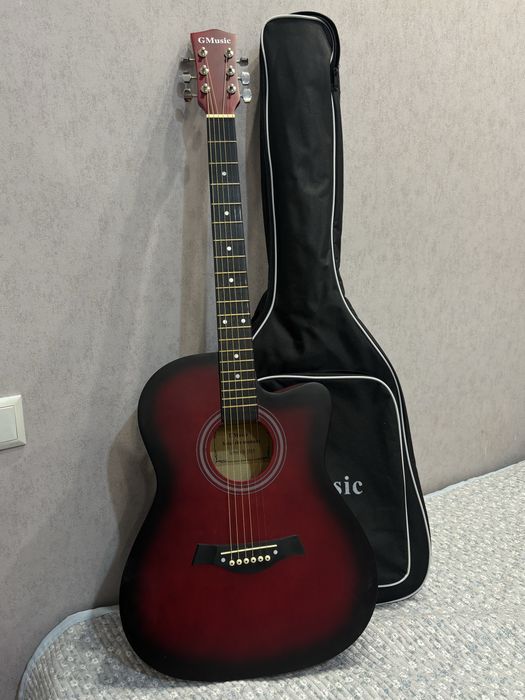 Гитара акустическая