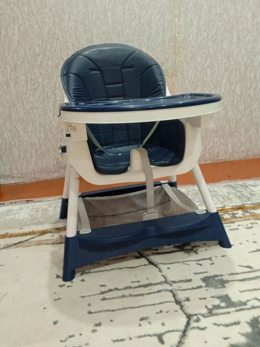 Детский столик для кормления