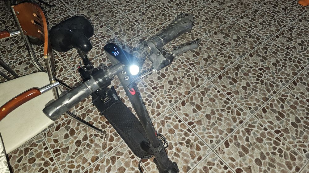 Продам свой самокат Xiaomi m365 pro