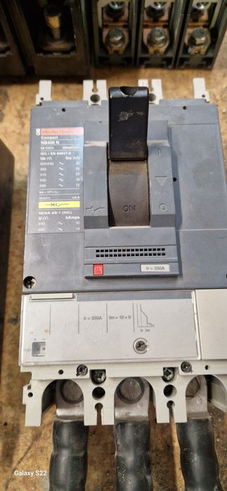 Автоматичен прекъсвач от 250 да 400 А2, Schneider, LS