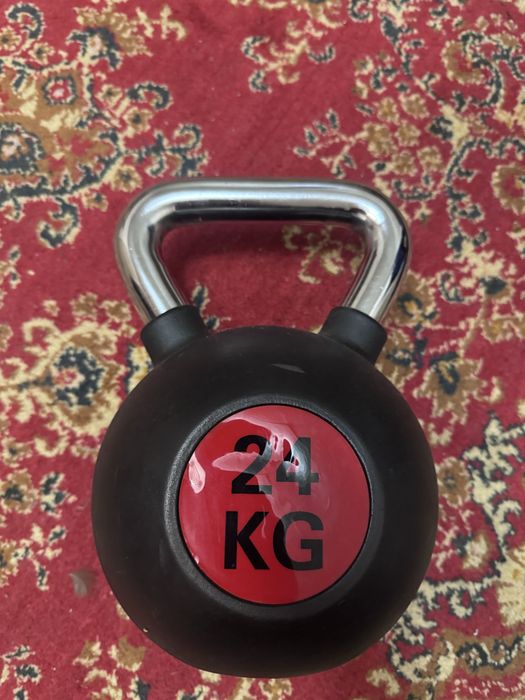 Продам гирю 24кг