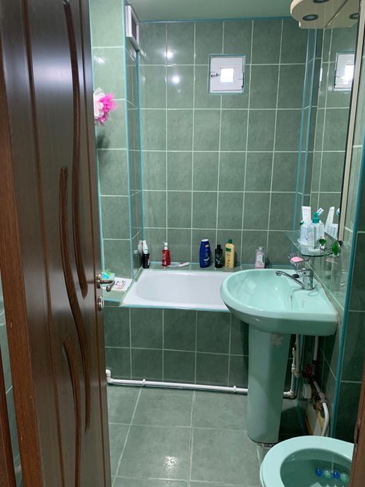 Apartament 3 camere decomandat- Zona centrala- 65mp- Calarasi