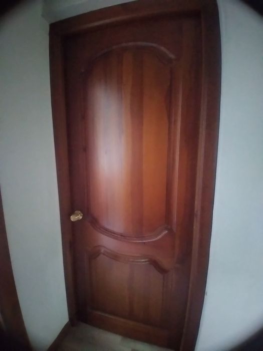 Продам двери б/у