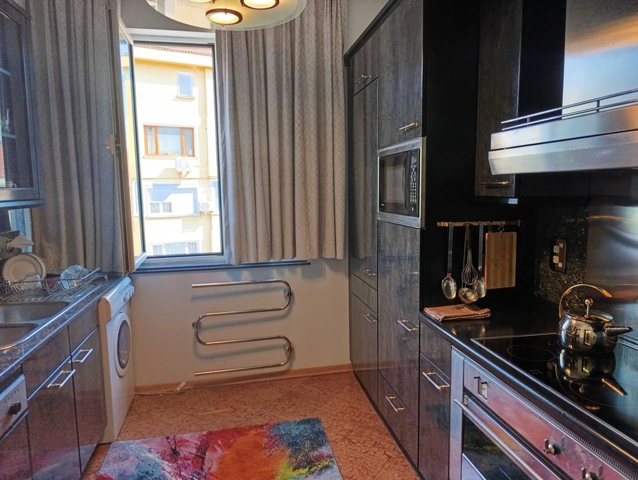 Продава се Тристаен апартамент в Габрово, Център - 130 кв.м за 1154 €/кв.м - Снимка #3