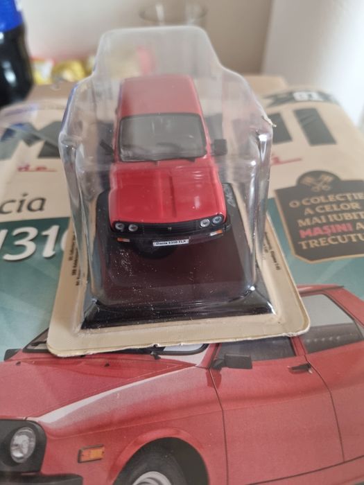 DACIA. Vind schimb machete .