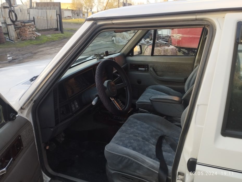 Авто jeep cherokee