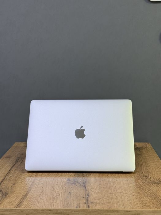 Macbook Air 13 M1 256 GB 100% 7 цикл | Mobile Zone