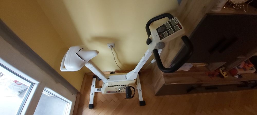 Продавам велоаргометър Kettler