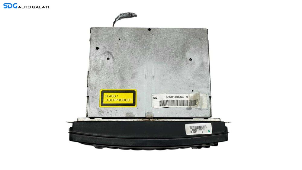 Unitate Radio CD Player Navi Navigatie Mercedes Clasa C Class W203 2001 - 2004 Cod A2038209689 [L5759]