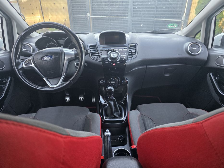 FORD Fiesta 2015 — imagine 5