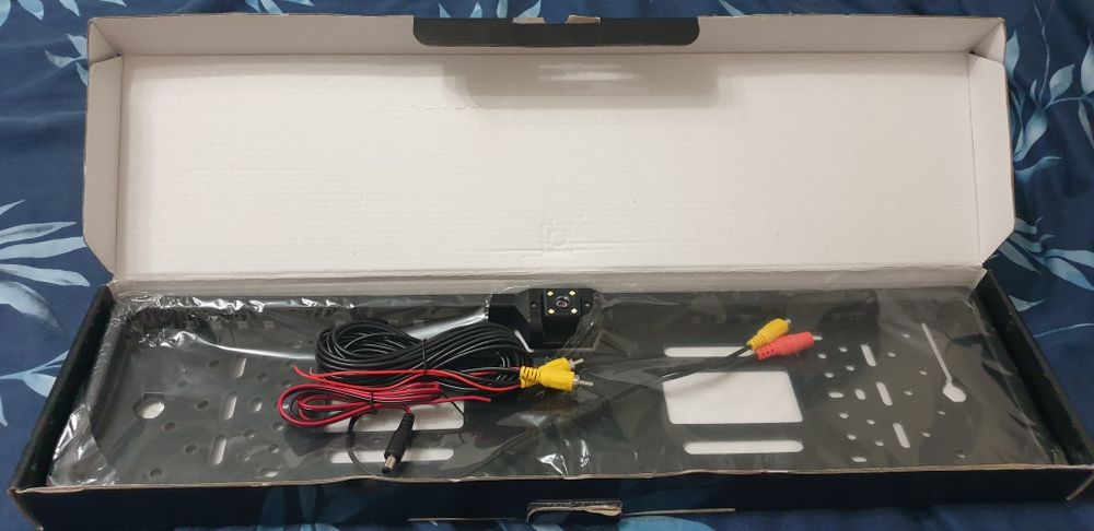 Suport numar auto cu camera