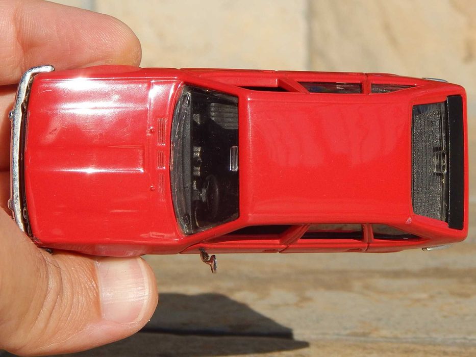 Macheta Renault 30 1975–1984 scara 1:43 Norev Franta uzata