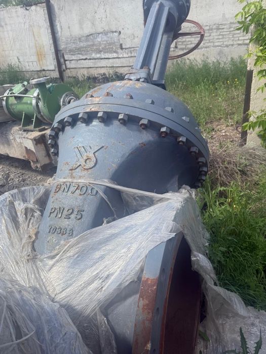 Задвижки.