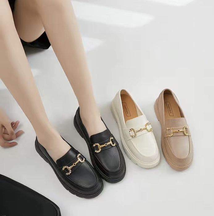 Туфли лоферы женские