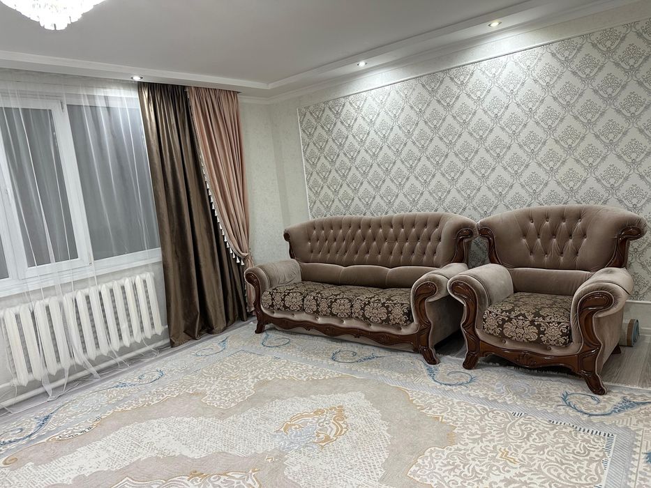 Продам диван и шторы