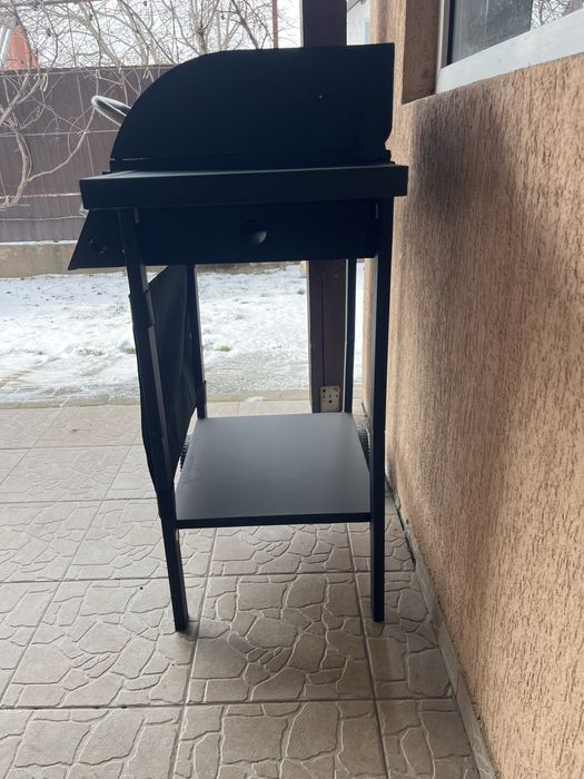 Vand gratar GrillMeister cu 2 arzatoare