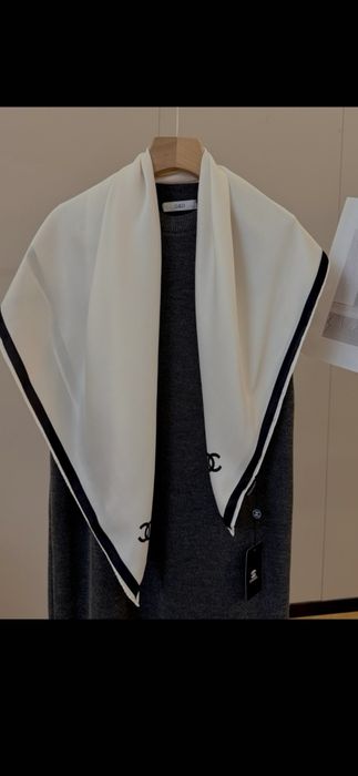 Eșarfă Chanel, model 2026, 100% mătase, 90x90cm
