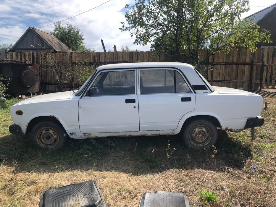 Продам авто ваз 2107