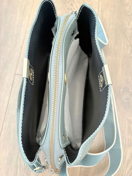 Кожаная сумка из натуральной кожи в отличном состоянии