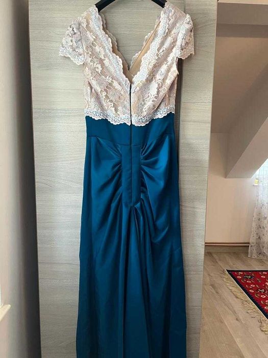 Rochie lungă model Cristallini