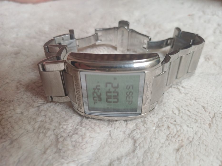 Продам наручные часы