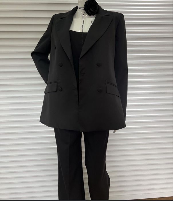 Продам манекен белый