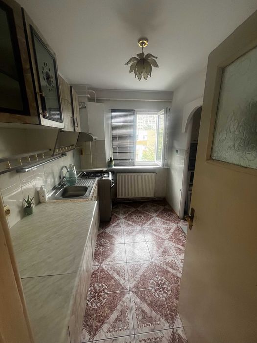 Apartament 3 camere | 64mp | Balcon | 12 minute Metrou Gorjului | Militari