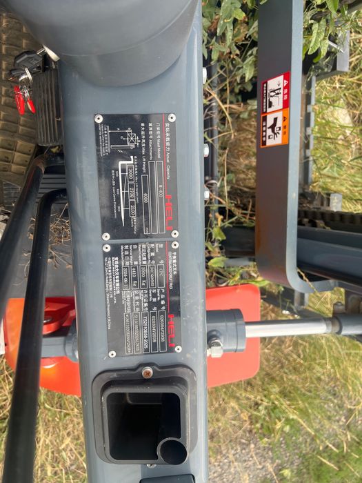 Вилочный погрузчик HELI