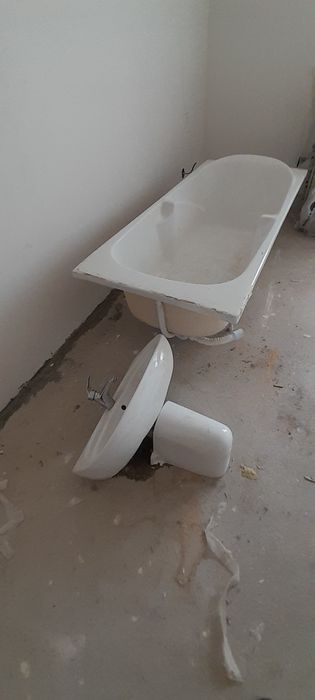 Ванна 180×80 в комплекте и раквина