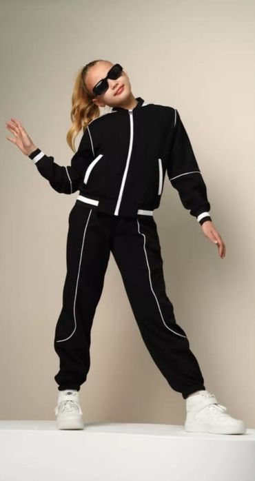 Спортивный костюм для девочки