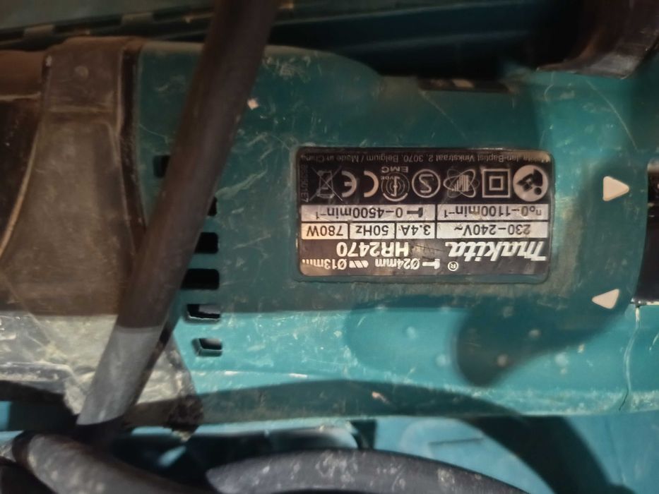Makita HR2470 Перфоратор 220v