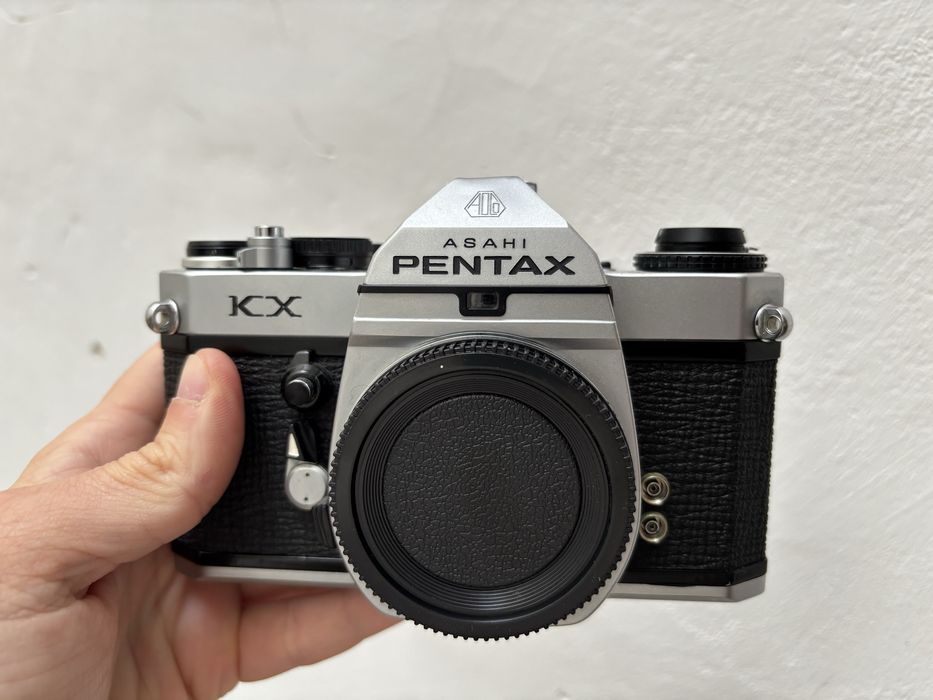 Pentax KX in stare bună cu CLA făcut.