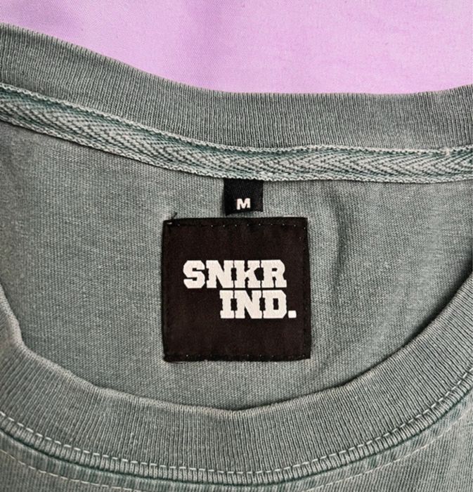 Tricou Sneaker Industry