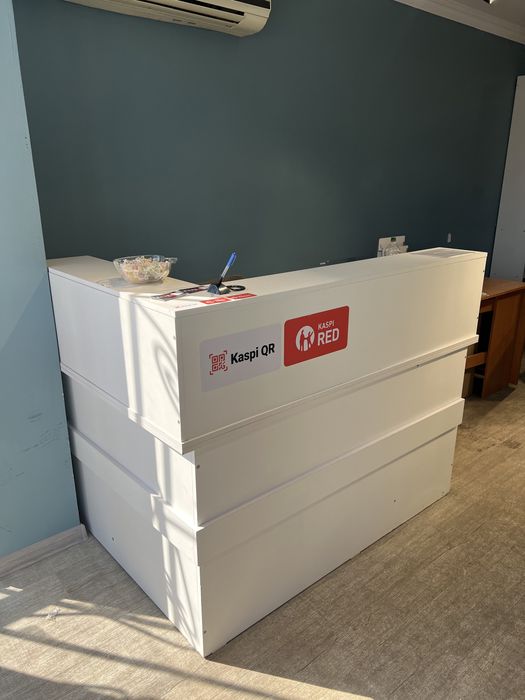 Продам ресепшен в отличном состоянии