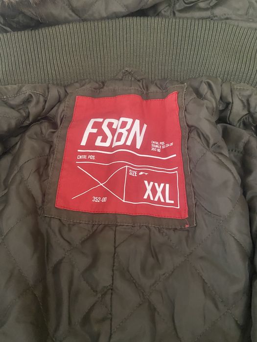 Haina/ Geaca barbateasca iarna XXL, noua