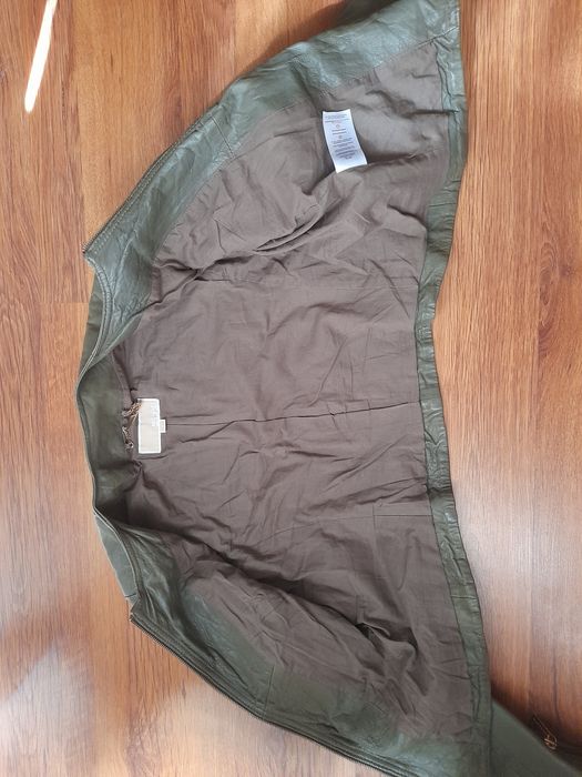 Mishael kors дамско кожено яке S- M размер.